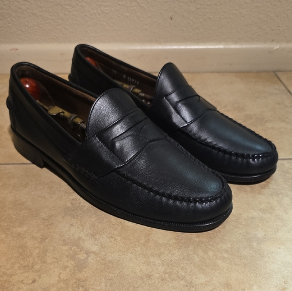 Allen Edmonds Everett 10 D Black Leather Slip-On Loafers - Picture 1 of 7
